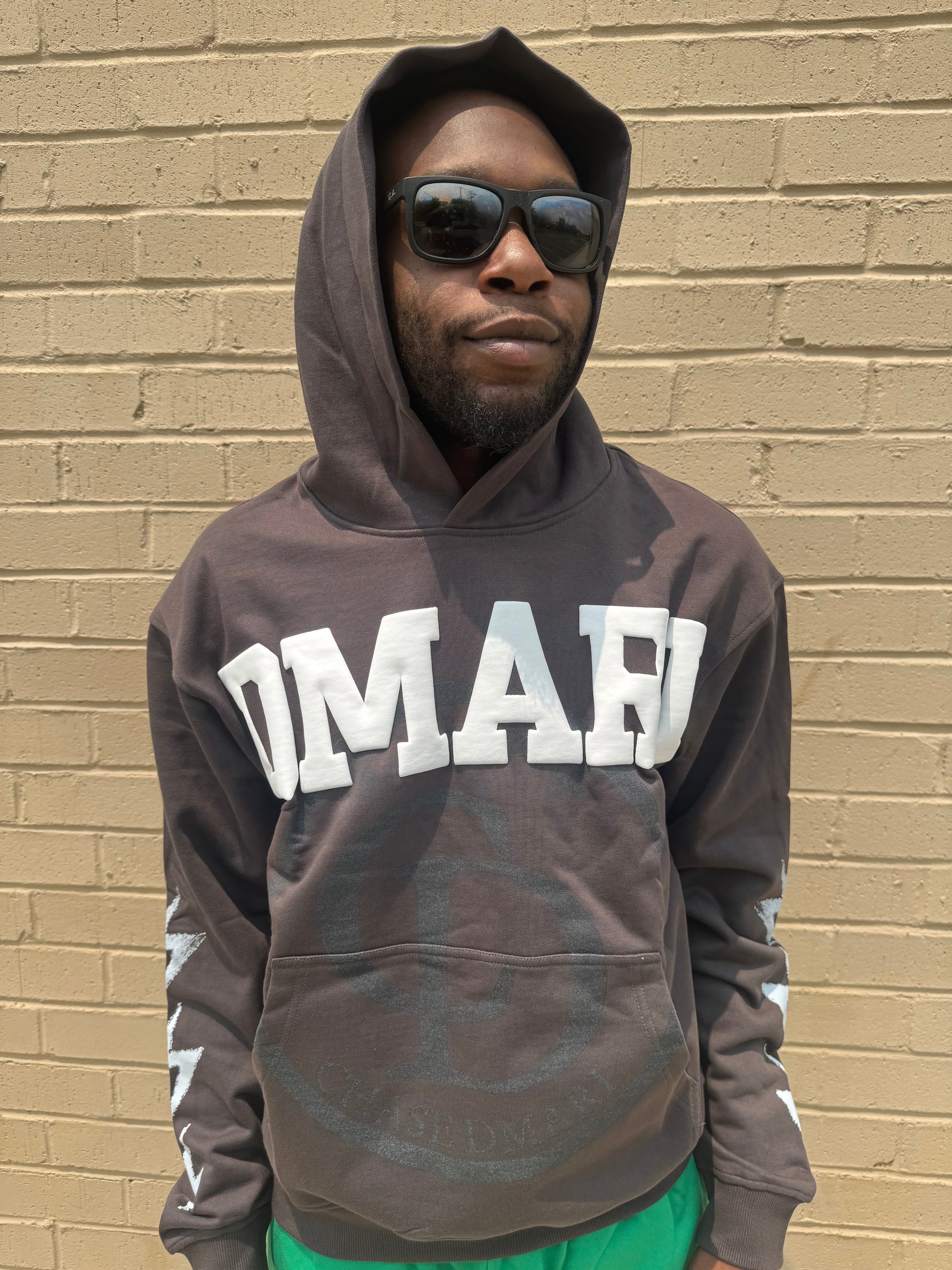 DMARI DCTW HOODIE (DARK GRAY)